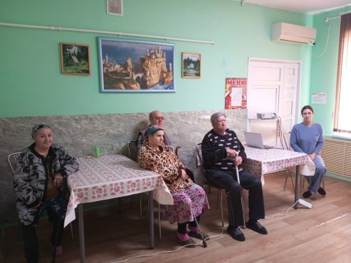 19 ноября в социально реабилитационном отделении № 1 «Надежда» прошло онлайн занятие Лекция по ландшафтному дизайну.